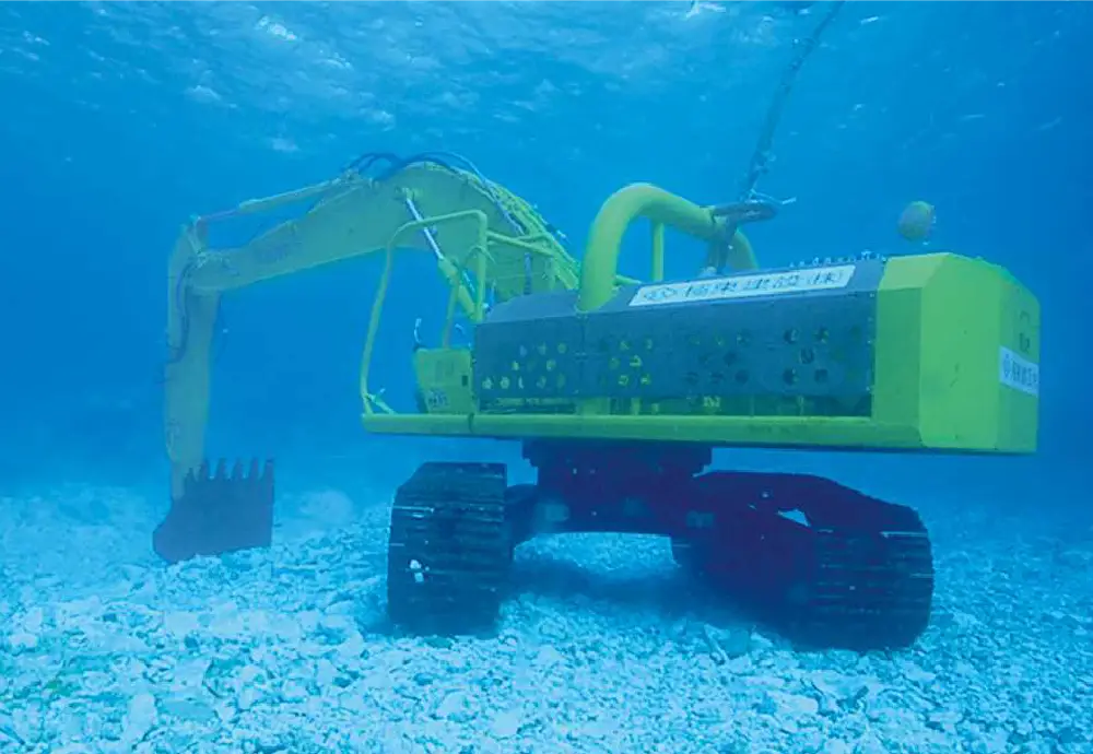 水中バックホウ
